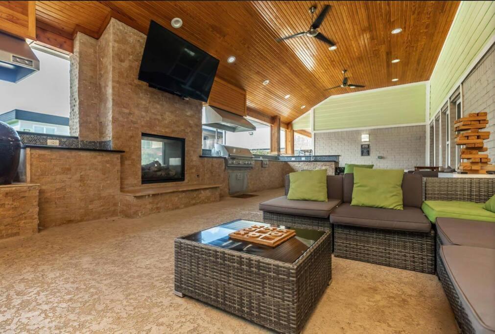 Lovely 2 Bedroom/2 Bath Houston, Heights/Galleria Exterior photo
