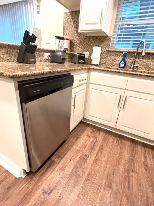 Lovely 2 Bedroom/2 Bath Houston, Heights/Galleria Exterior photo